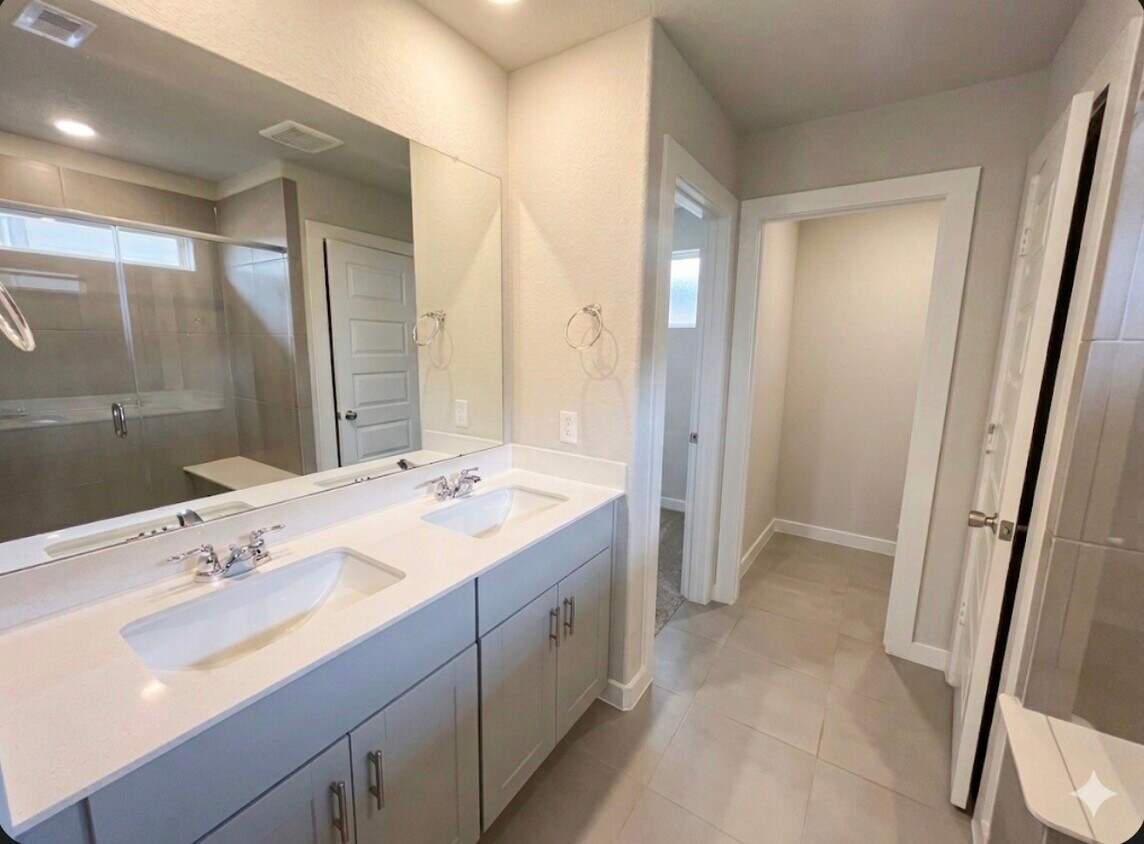 Building Photo - 5535 Madden Ln