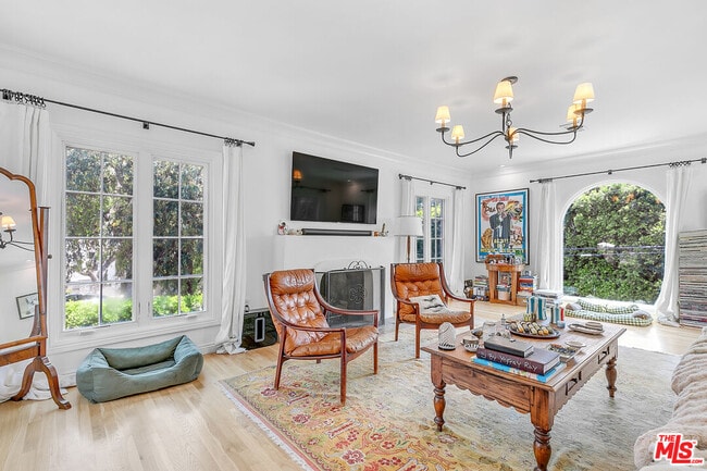 Building Photo - 1009 Carol Dr