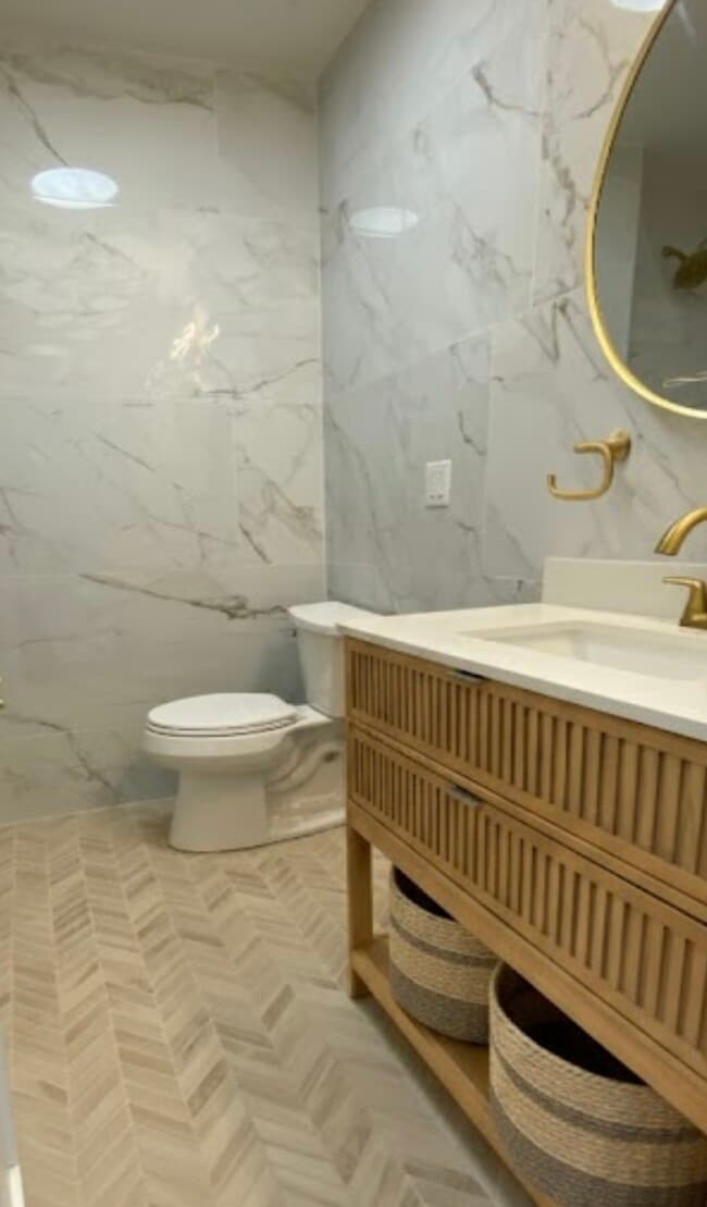 Building Photo - 172 Union St