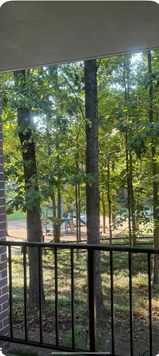 Building Photo - 3322 Woodburn Village Dr