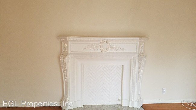 Building Photo - 1211 S Alfred St