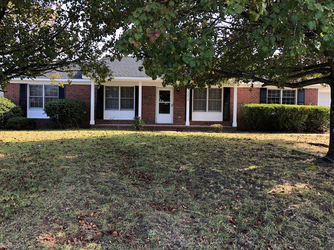 4 br, 2 bath House 7872 Atmore Dr House Rental in Fayetteville, NC