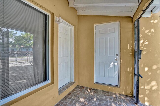Building Photo - 10430 NW 5th Ave