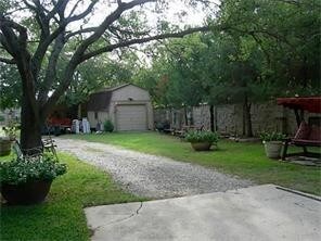 Building Photo - 587 Shady Oaks Dr