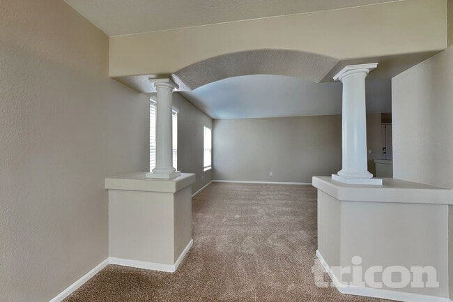 Foto del edificio - 4836 Ireland Ct