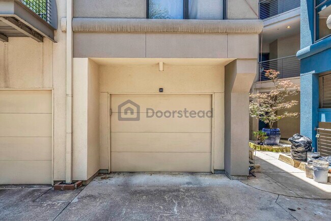 Foto del edificio - 4414 Cedar Springs Rd