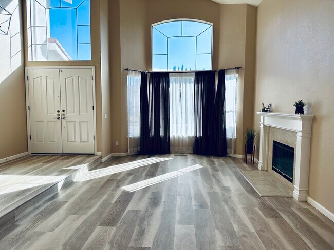 Foto del edificio - 39360 Canyon Heights Dr