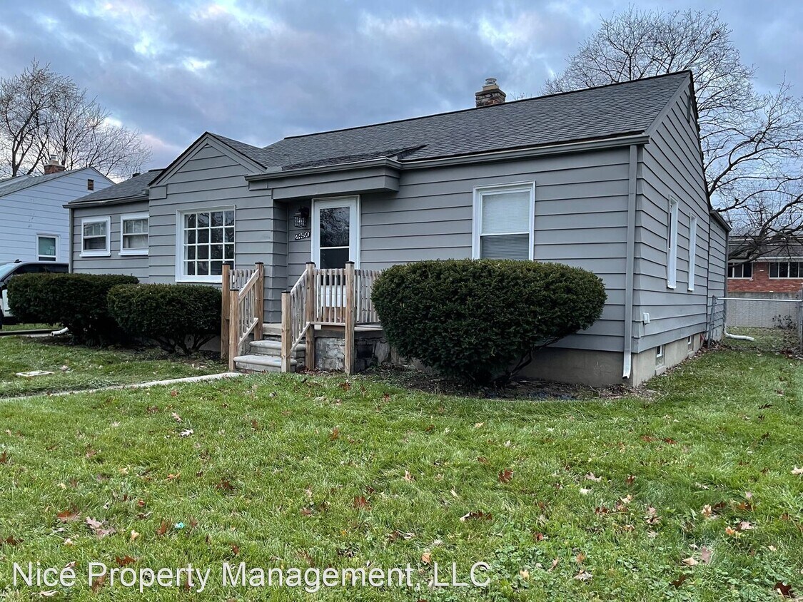 Primary Photo - 4 br, 2 bath House - 28490 Brentwood St
