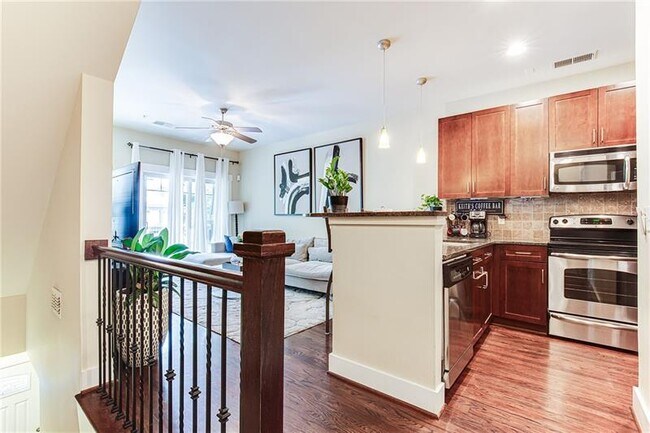 Building Photo - 216 Semel Cir NW
