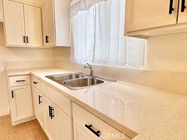 Foto del edificio - 1217 S 8th St