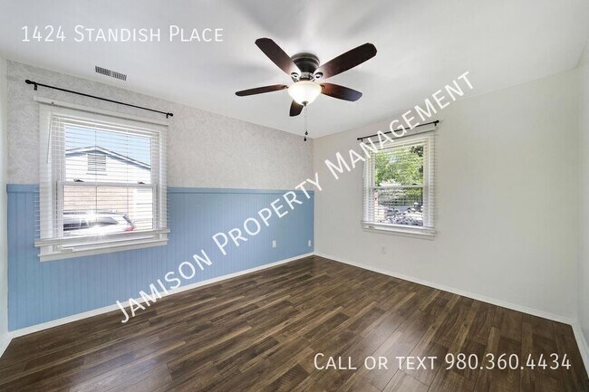 Foto del edificio - 1424 Standish Pl