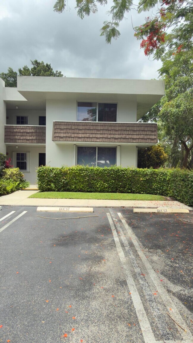 Foto del edificio - 4031 N Cypress Dr