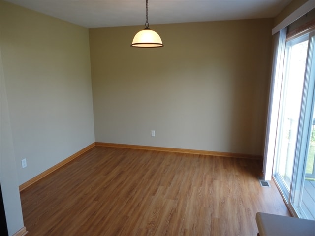 Building Photo - 2650 Bibury Dr