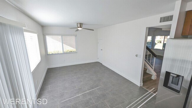 Foto del edificio - 4 br, 2.5 bath House - 10809 Escobar Dr