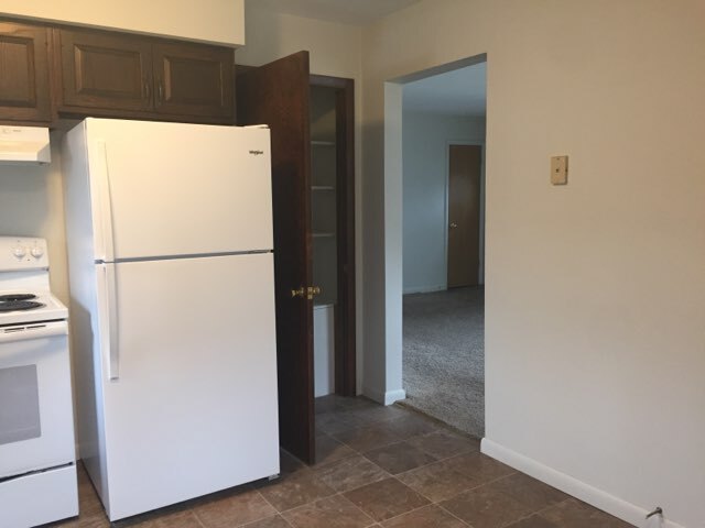 Kitchen - 2023 11th Ave N