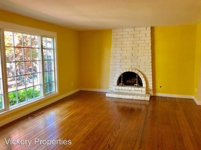 Building Photo - 5 br, 3 bath House - 15 Corte Mateo