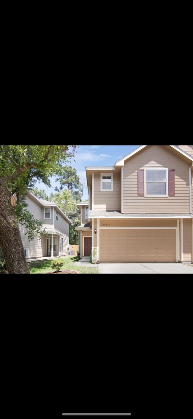 Building Photo - 20330 Roble Green Trl