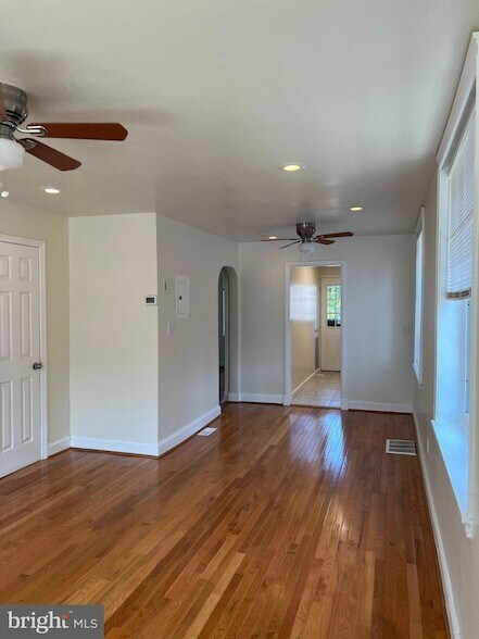 Building Photo - 63 Galveston Pl SW