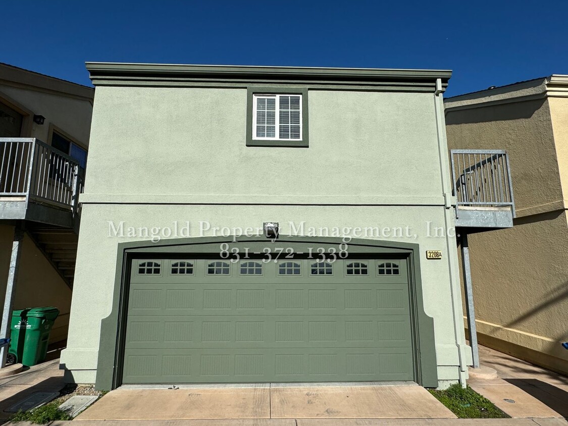 Primary Photo - Beautiful 1-Bed 1-Bath Above Garage Apartm...