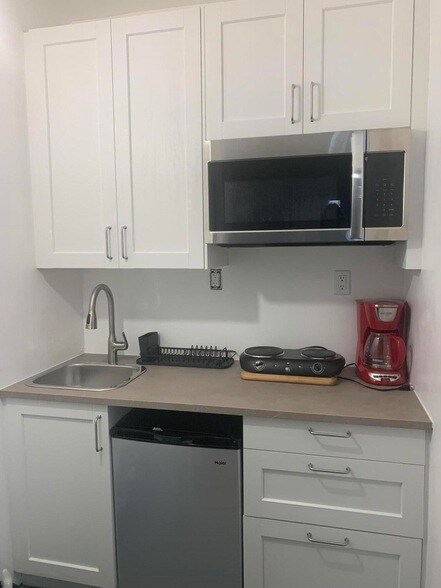 Photo - 1307 SW 18th Ct Apartment