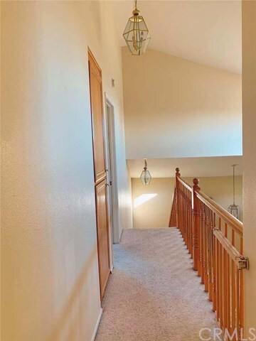 Foto del edificio - 8156 Hillside Rd