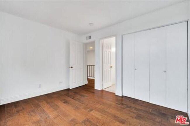 Segunda Habitación - 8711 Falmouth Ave