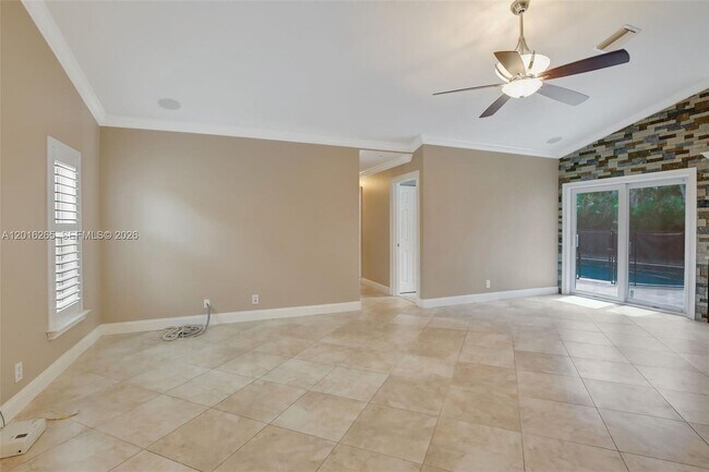 Foto del edificio - 12486 SW 9th Pl