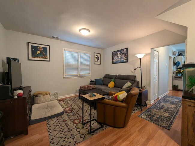 Foto del edificio - 1520 W Melrose St