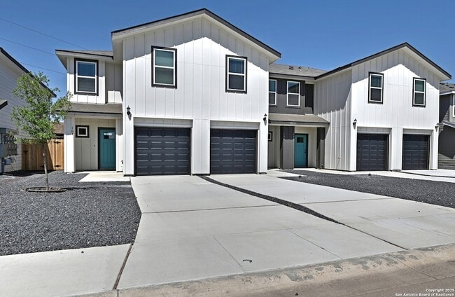 Building Photo - 11318 Clearmine St