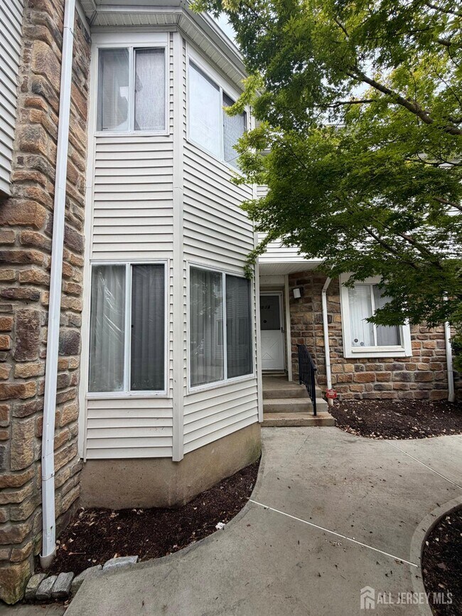 Building Photo - 1034 Schmidt Ln
