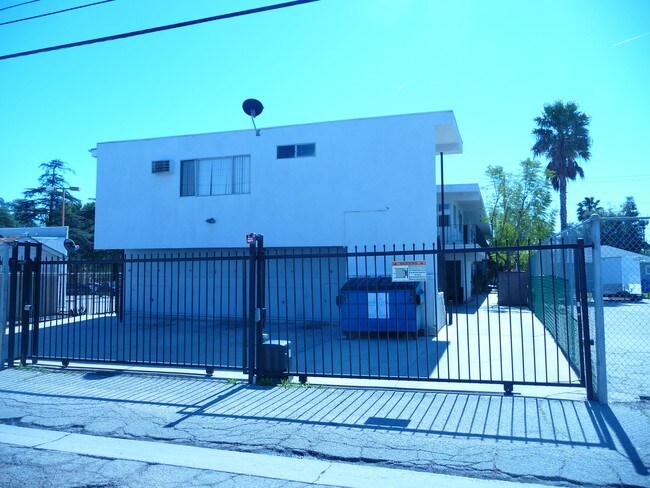 Foto del edificio - 17713 Kingsbury St