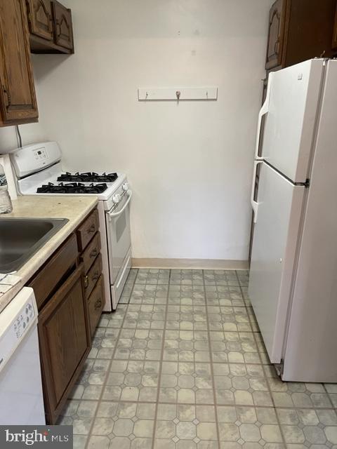 Foto del edificio - 4201 Cathedral Ave NW