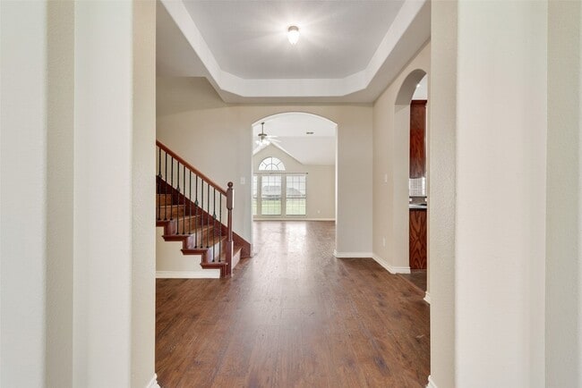 Building Photo - 10044 Dorsett Dr