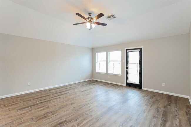 Foto del edificio - 18126 Hillock Glen Ln