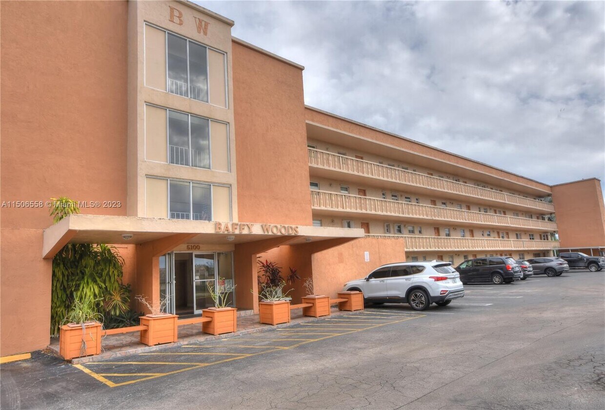 5100 SW 90th Ave Unit 303, Cooper City, FL 33328 Condo for Rent in