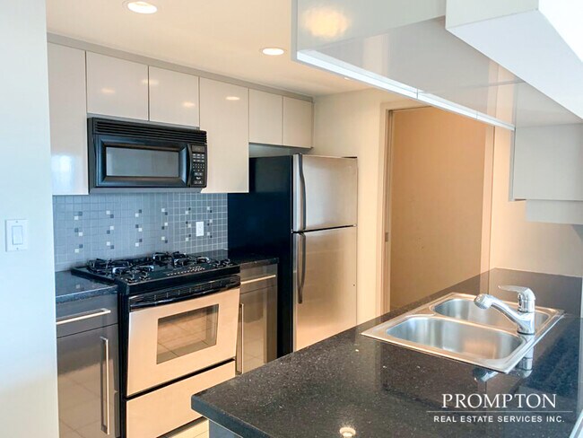 Photo du bâtiment - 1408 Strathmore Mews