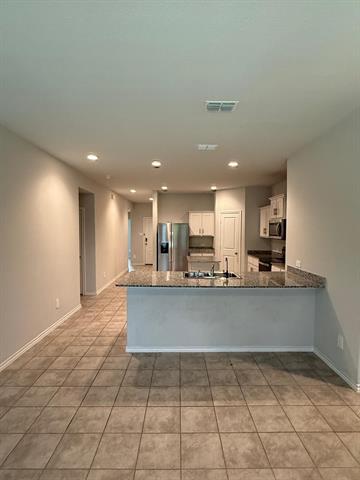 Foto del edificio - 112 Piping Rock Dr