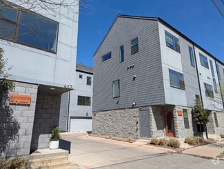 Building Photo - 427 W 10th St