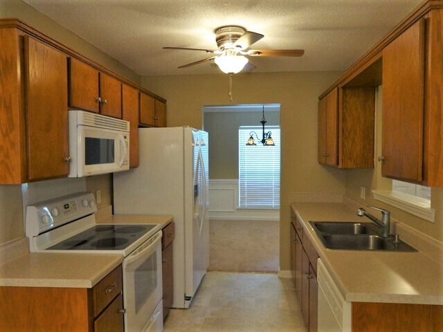 Foto del edificio - 107 Kaylin Ct