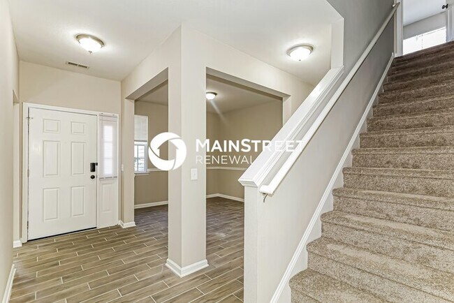 Building Photo - 4 Bedroom Pet-Friendly Home in CHARLOTTE, NC with Main Street Renewal