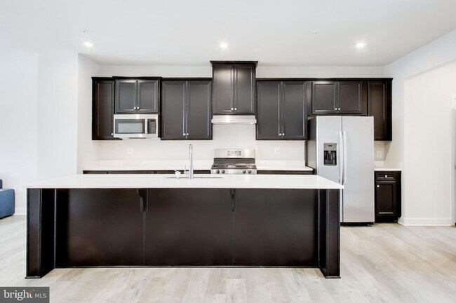 Foto del edificio - 11330 Meridian Hill Way