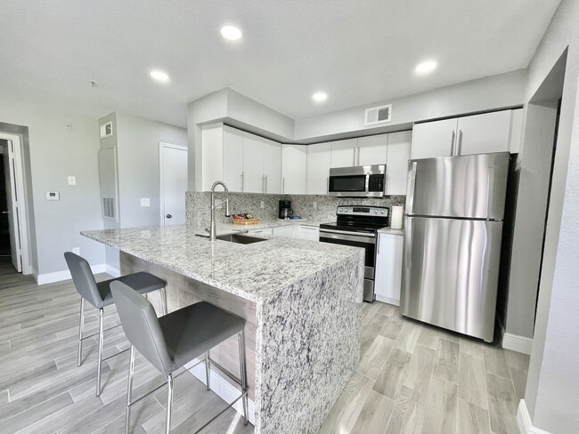 Building Photo - 7210 Westpointe Blvd