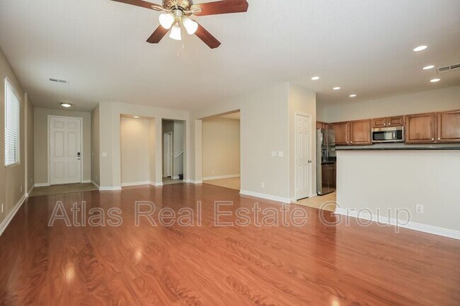 Foto del edificio - 9094 Wine Cellar Ave