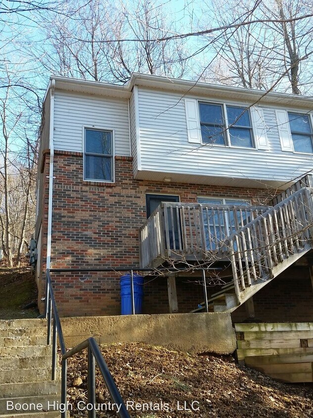 Foto principal - 131 Margo Ln