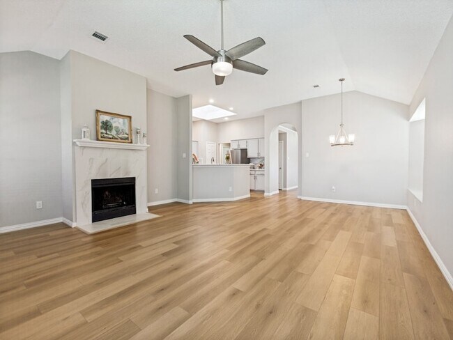 Foto del edificio - 8028 Alderwood Pl