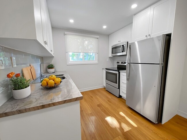 Photo du bâtiment - Kensington Apartments