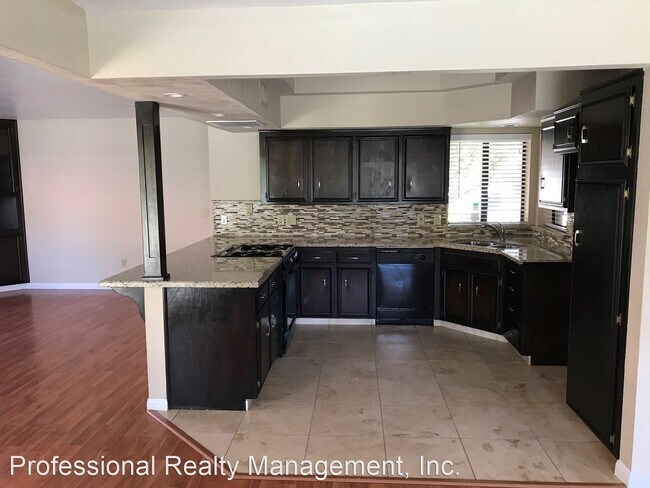Building Photo - 4 br, 2 bath House - 8901 SUMMER CREEK RD