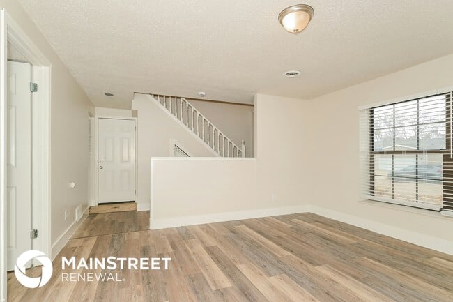 Building Photo - 1723 Lynncove Ln