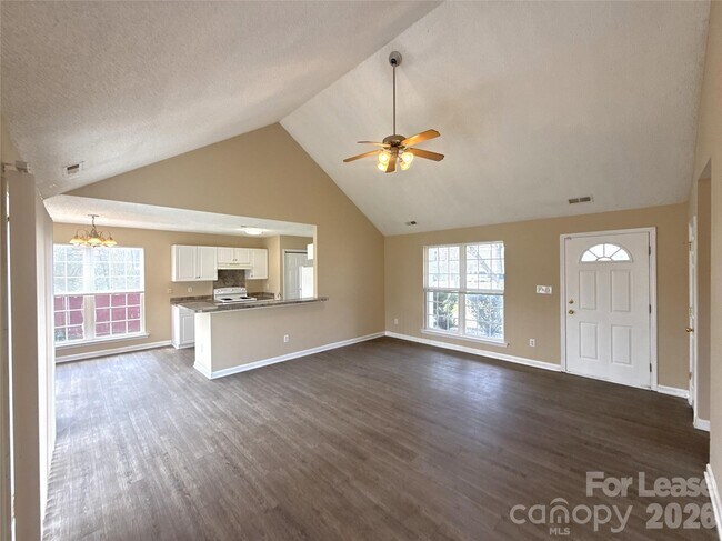 Foto del edificio - 507 Shafter Ct