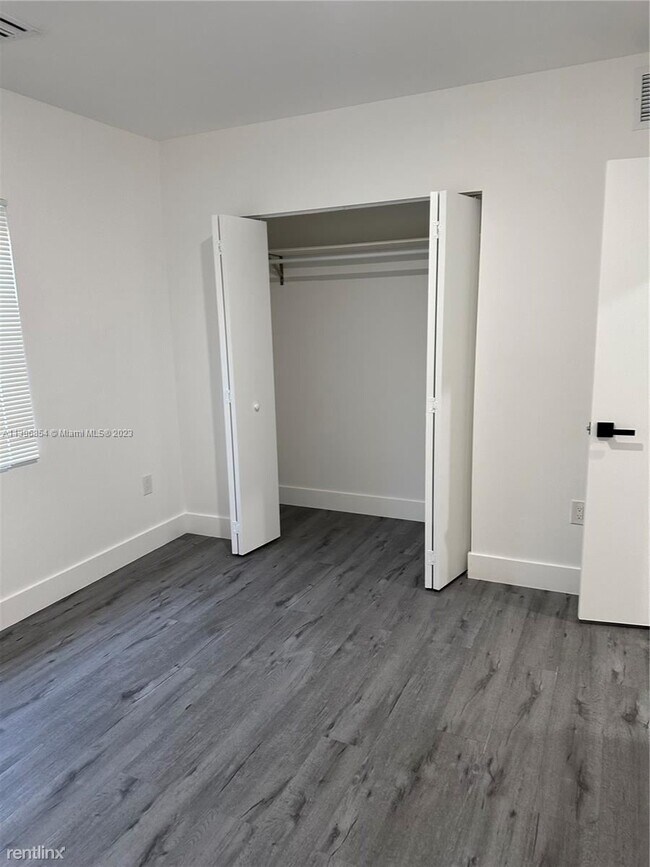 Foto del edificio - 3 br, 2 bath House - 224 NW 57th St